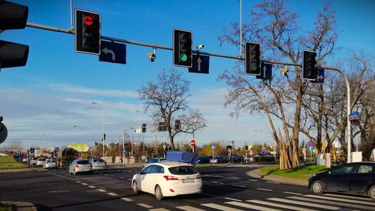 10 można, a 11 już nie. Taką tolerancję mają radary przy drogach