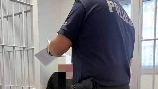 Aresztowany za znęcanie się nad matką. Groził jej śmiercią