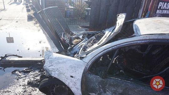 Auto spłonęło w Borzykowie