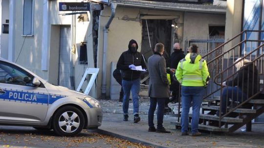 Bankomat wybuchł, pieniądze zniknęły. Policja apeluje do świadków