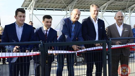 Boisko w Strzałkowie zamieniło się w stadion (galeria + video)