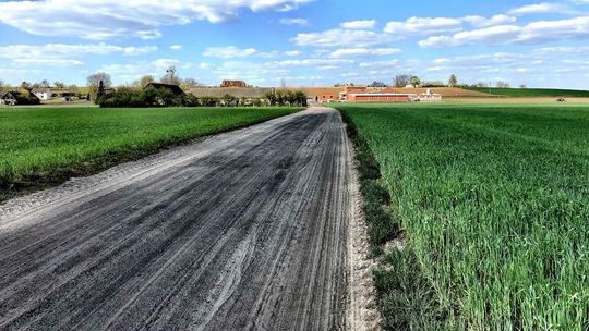 Duże pieniądze dla gminy. Zostaną przeznaczone na budowę drogi