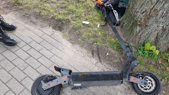 Dwóch kierujących hulajnogami elektrycznymi odpowie za jazdę po alkoholu. Jeden trafił do szpitala