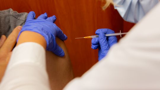 Grypa może mieć poważne konsekwencje. Pomyśl o szczepieniu już teraz
