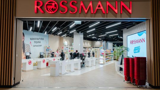 Kosmetyki Avon od października w Rossmannie