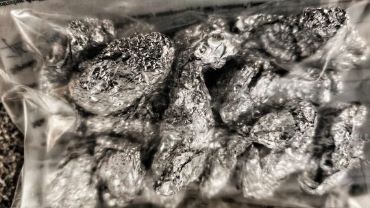 Narkotyki ukrył w podłokietniku. Policyjna kontrola zakończyła się zatrzymaniem Narkotyki ukrył w podłokietniku. Policyjna kontrola zakończyła się zatrzymaniem