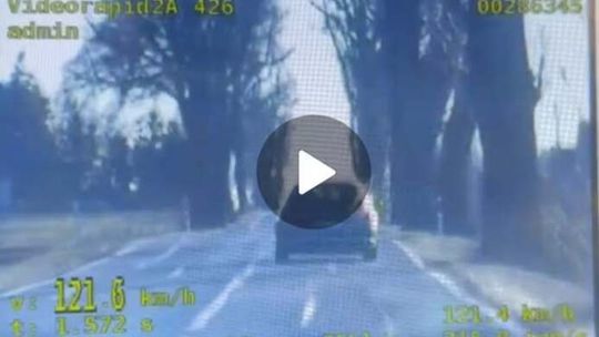 Nowe przepisy o zatrzymaniu prawa jazdy weszły w życie. Gnieźnieńscy policjanci już ukarali pierwszego kierowcę