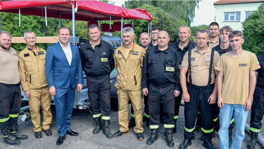 Nowy sprzęt trafił do OSP Gozdowo. Będzie przydatny przy ulewach i burzach