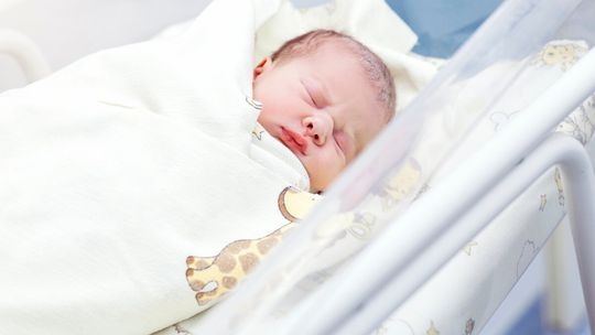 Państwo dopłaca do in vitro. Efekt? Urodziło się 15 tysięcy dzieci