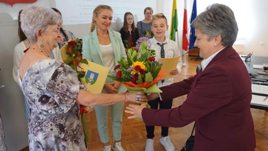 Pasek na świadectwie to dla nich za mało. Prymusi nagrodzeni (galeria)