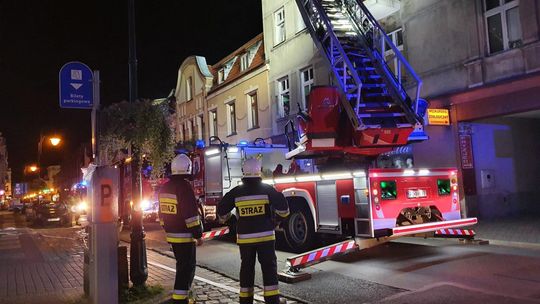 Pożar w kamienicy na Warszawskiej