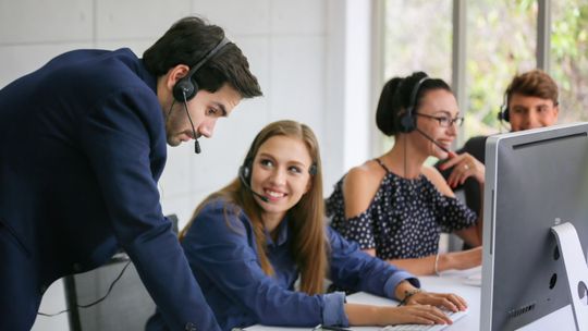 Poznańskie firmy stawiają na stabilność. Dlaczego profesjonalna obsługa informatyczna stała się kluczowym elementem rozwoju biznesu?