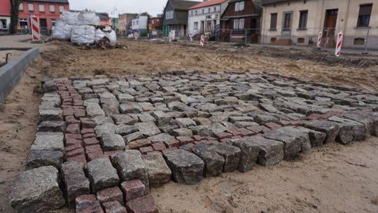 Remont rynku nabiera rozpędu. Asfalt pójdzie w zapomnienie