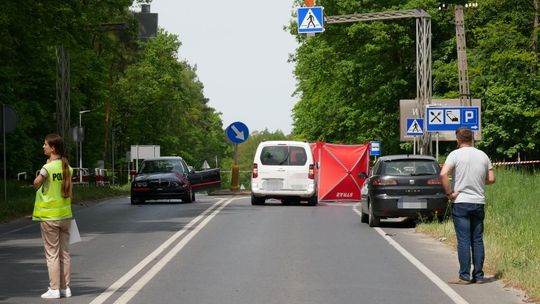 Śmiertelny wypadek w Jarocinie. Nie żyje 20-letnia rowerzystka