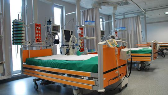 Szpital przygotowany na najgorsze. Łóżka czekają