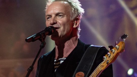 Telewizyjne bitwy sylwestrowe. Kto ściąga Stinga, kto stawia na disco polo Telewizyjne bitwy sylwestrowe. Kto ściąga Stinga, kto stawia na disco polo