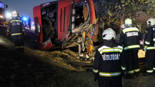 Tragiczny wypadek polskiego autokaru na Węgrzech. 12 osób nie żyje