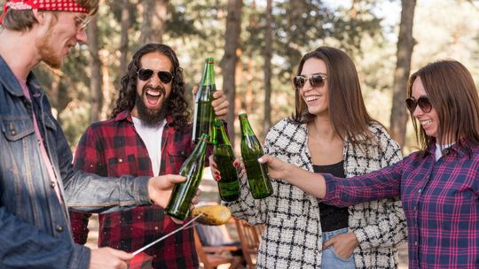 Wakacyjny boom na alkohol. To napędza sprzedaż procentów