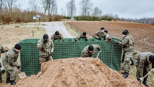 Wojsko umacnia granicę z Ukrainą. Pierwsze bastiony już gotowe