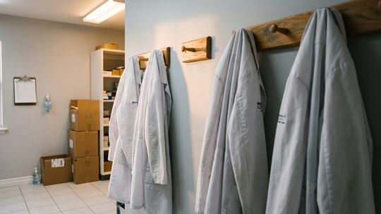 Września na tle Wielkopolski: na 10 aptek przypada tu 5,7  ogłoszenia pracy