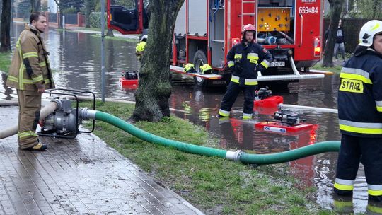 Zalane ulice, dworzec i piwnice urzędu pracy. Bilans ulewy, która przeszła nad Wrześnią