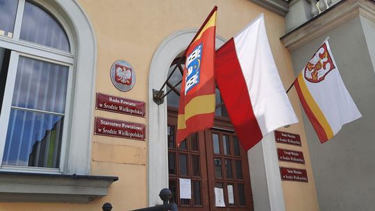 Zarząd Powiatu Średzkiego bez wotum zaufania, ale z absolutorium