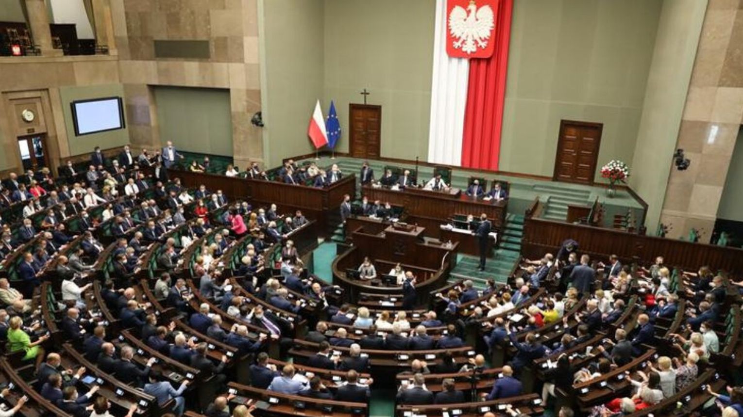 Morawiecki zabiera głosy PiS. Pierwszy sondaż z jego partią