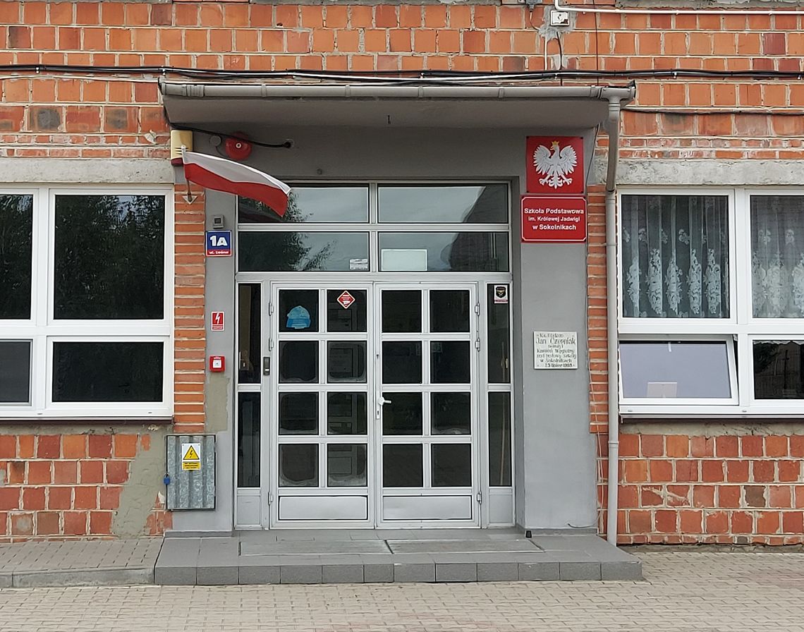 Mieszkańcy Sokolnik bronią swojej szkoły