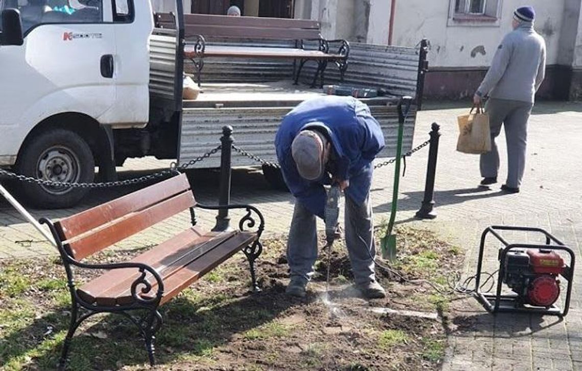 Będzie gdzie posiedzieć. Miłosław się zmienia na oczach mieszkańców