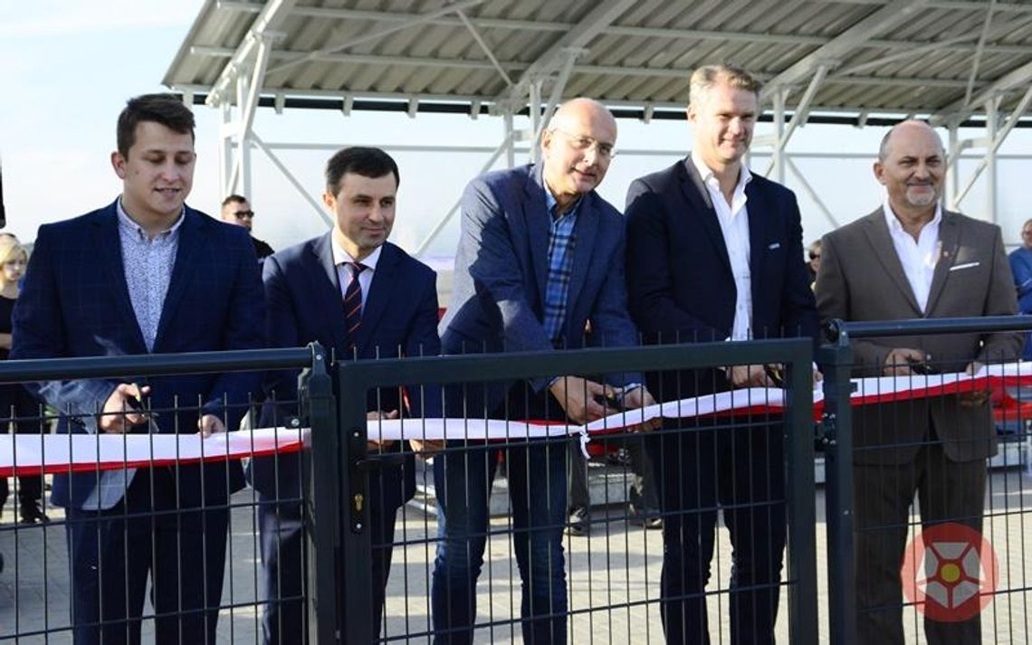 Boisko w Strzałkowie zamieniło się w stadion (galeria + video)