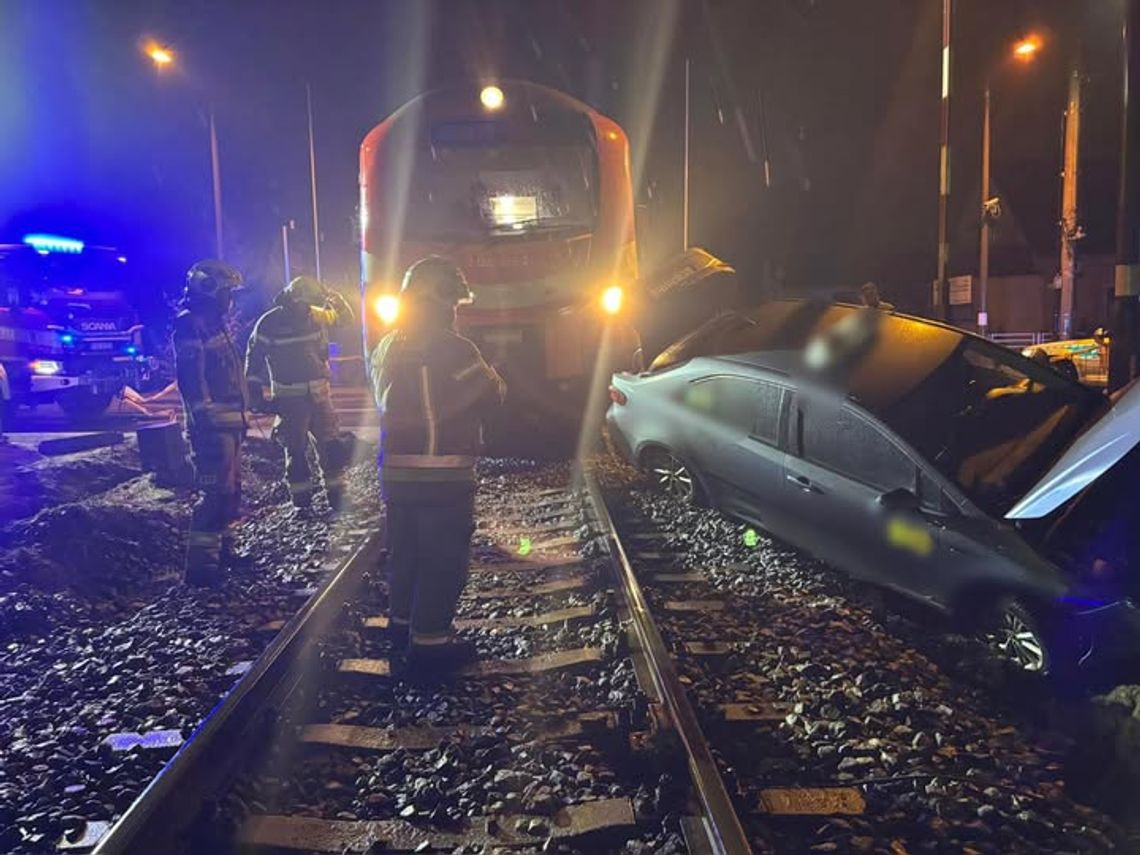 Centymetry od tragedii. Groźne zdarzenie na przejeździe kolejowym w Odolanowie