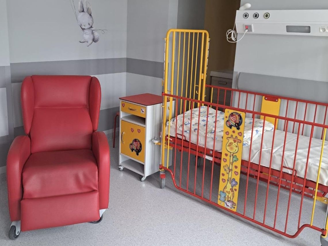 Czerwone serca na pediatrii we Wrześni. "Pomoc WOŚP jest nieoceniona"