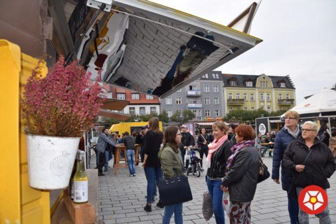 Foodtrucki powracają (video)