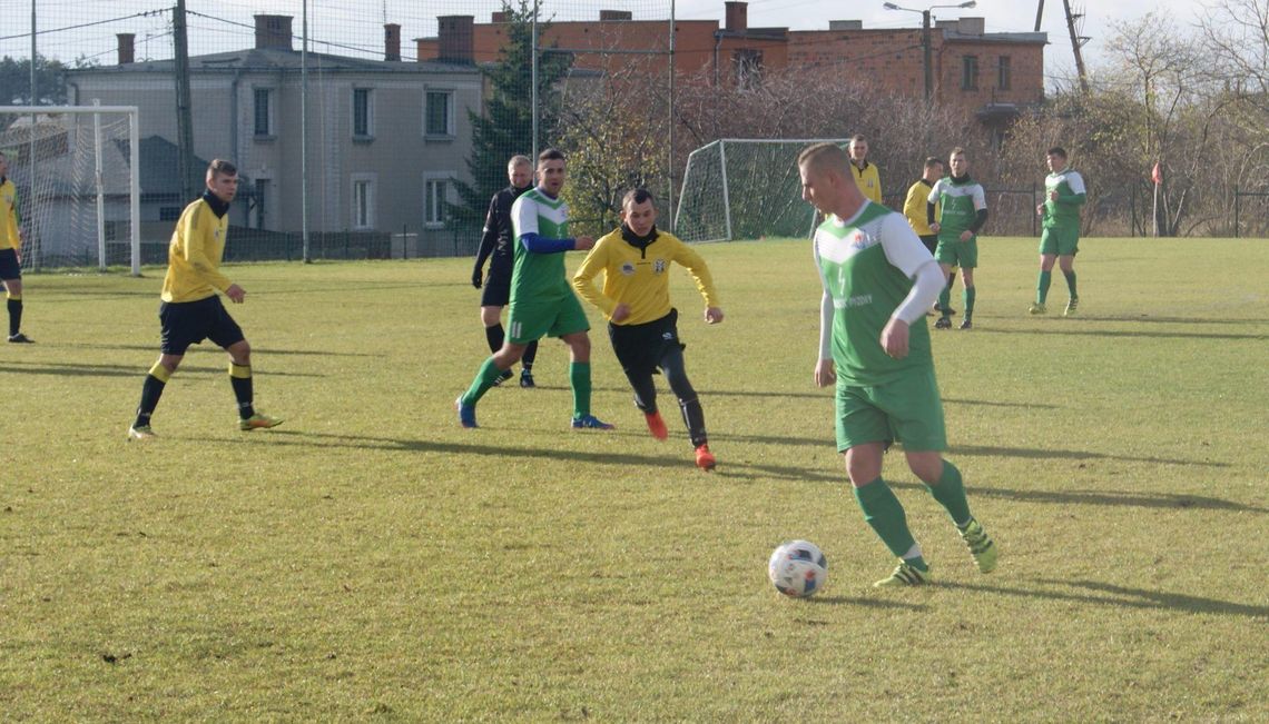 Futbol - wyniki meczów naszych drużyn!