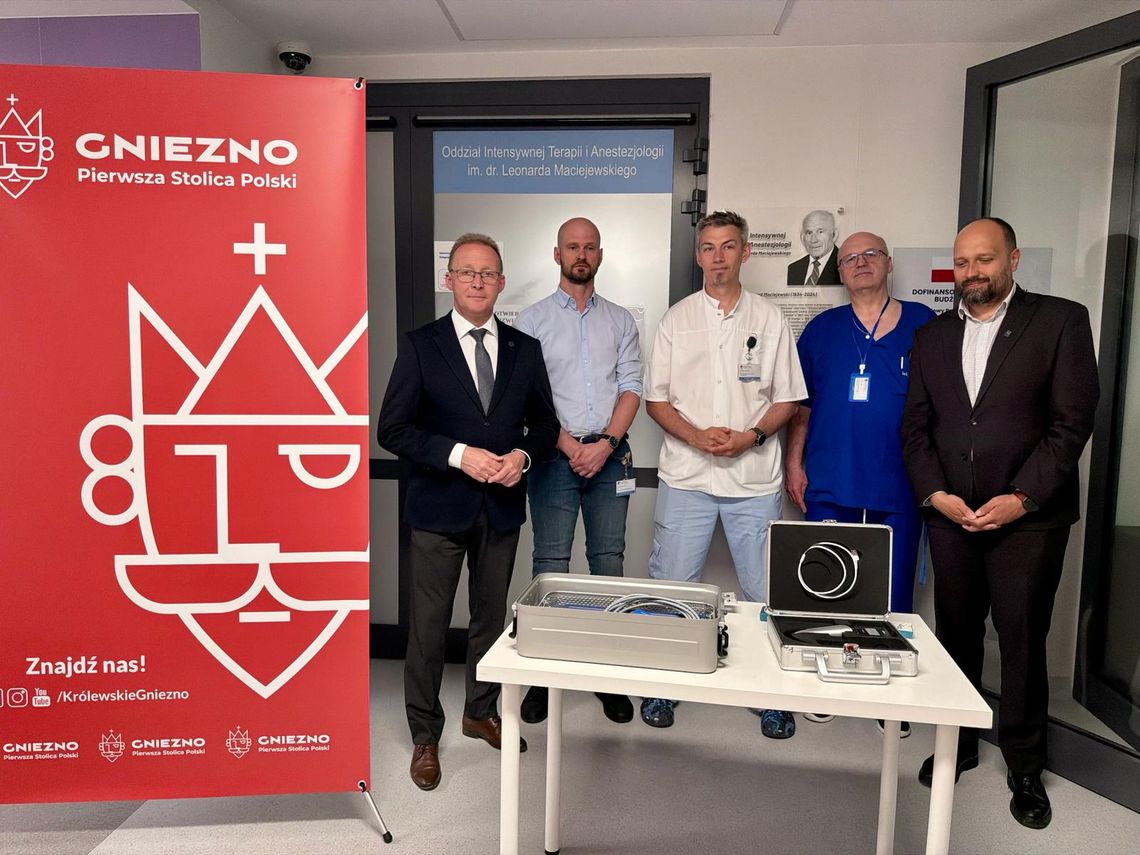Gnieźnieński szpital wzbogacił się o nowy sprzęt medyczny za ponad 83 tysiące złotych Gnieźnieński szpital wzbogacił się o nowy sprzęt medyczny za ponad 83 tysiące złotych