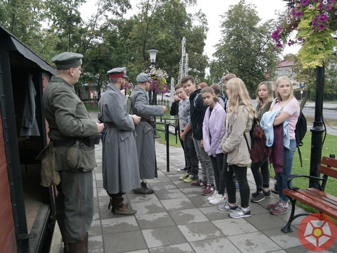 Historyczna gra plenerowa