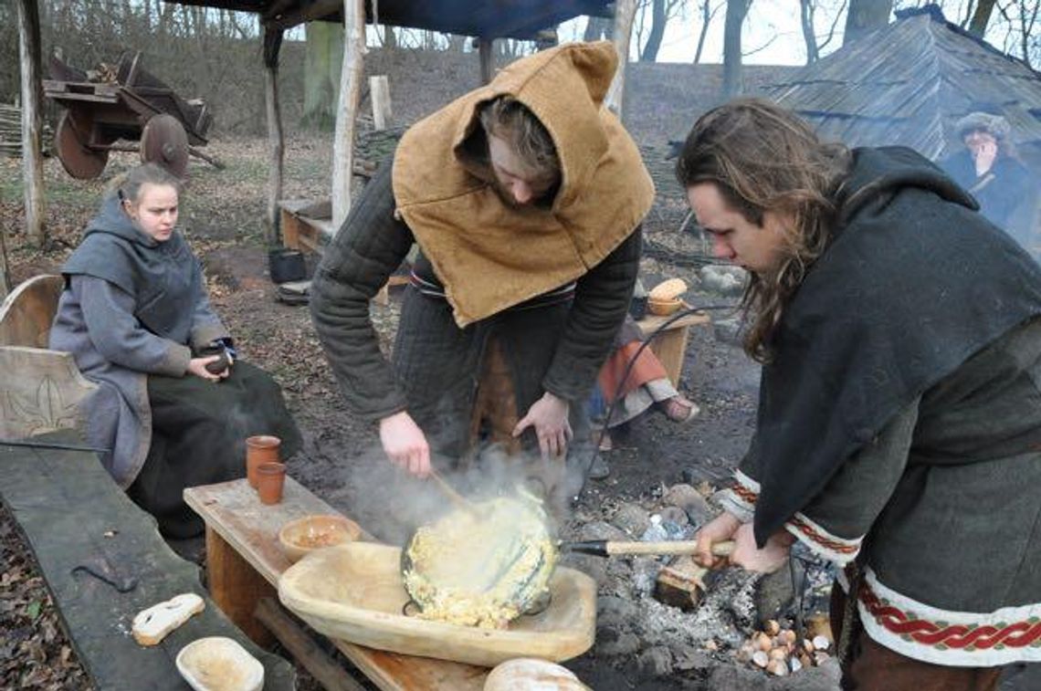 Jajecznica podana przez wojów (galeria)