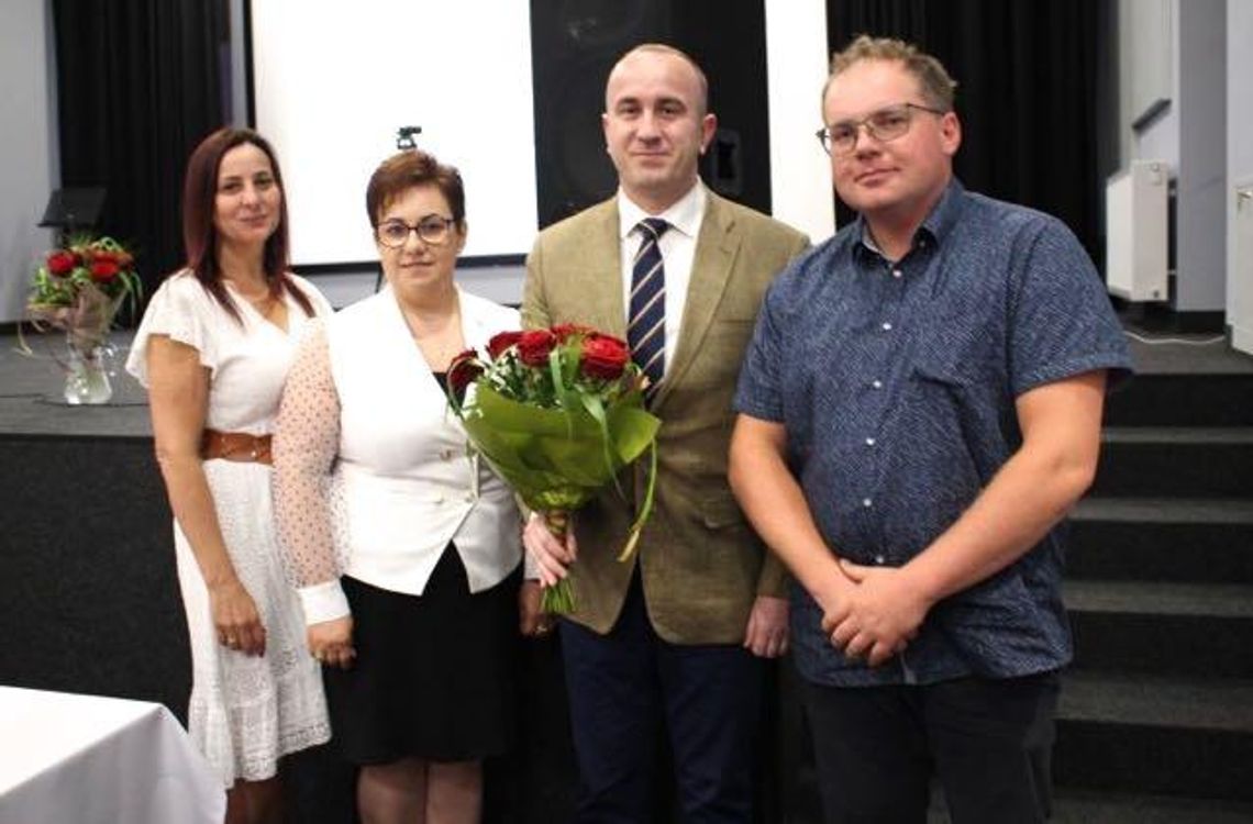 Jest absolutorium, jest radość. Burmistrz Pyzdr twardo stąpa po ziemi Jest absolutorium, jest radość. Burmistrz Pyzdr twardo stąpa po ziemi