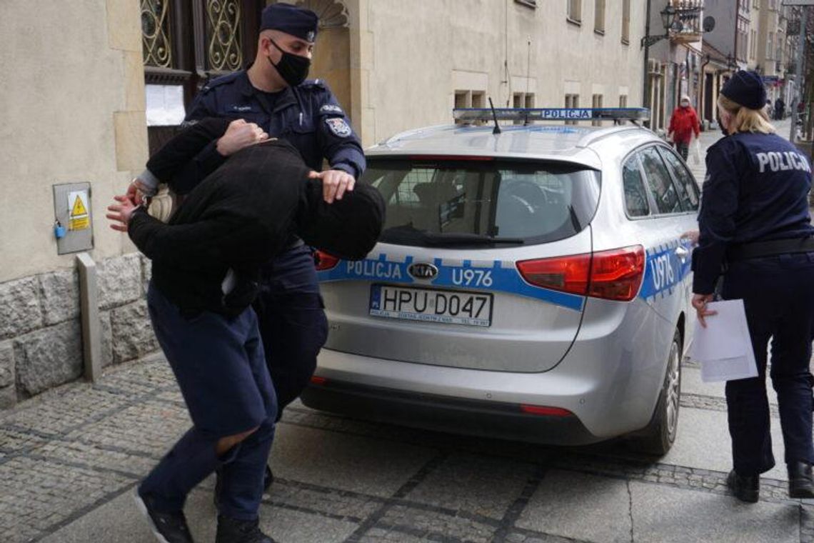 Jest już akt oskarżenia w sprawie zbiorowego gwałtu