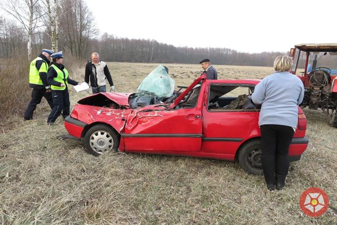 Kobieta ranna w wypadku nie żyje