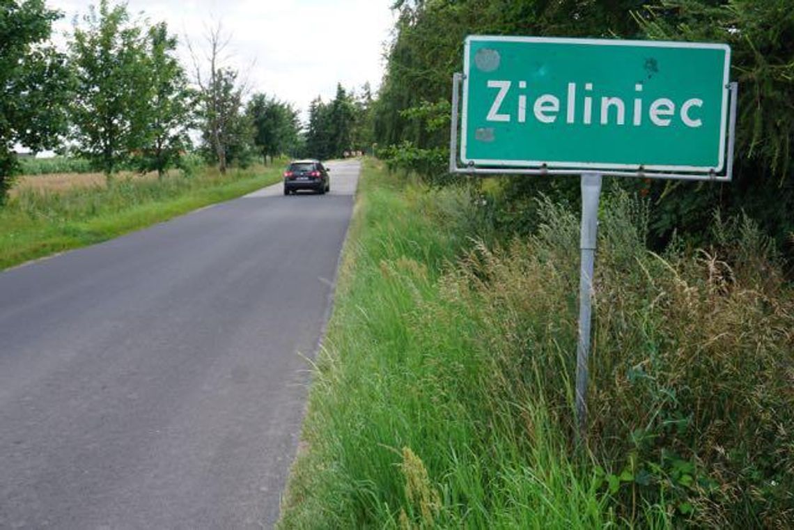 Kolej na ścieżkę pieszo-rowerową. Powiat dogaduje się z gminą