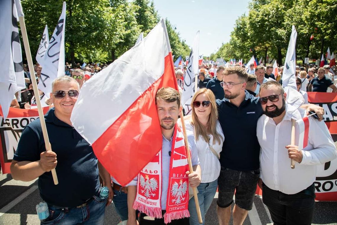 Kołodziejczak na Marszu Miliona Serc: Obiecuję ciężką pracę! Dziś odwiedzi Środę Wielkopolską