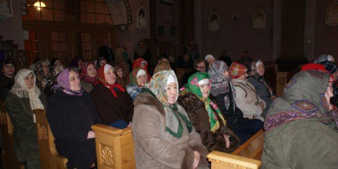 Kręcili sceny pasterki w parafialnym kościele