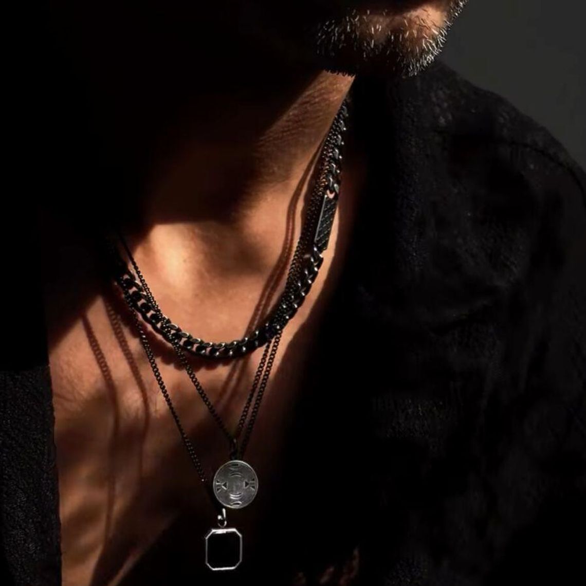 Manoki definiuje męski styl na nowo. Zobacz najnowsze łańcuchy