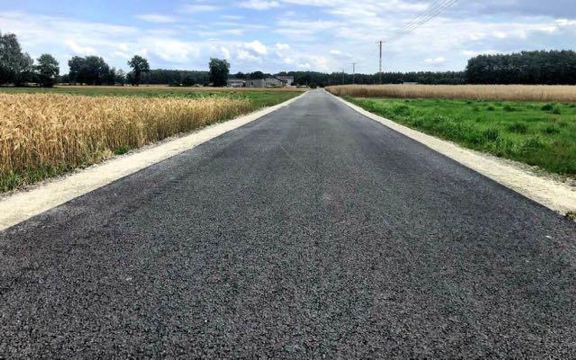 Mieszkańcy Kolonii Janowskiej w siódmym niebie. W końcu mają drogę!