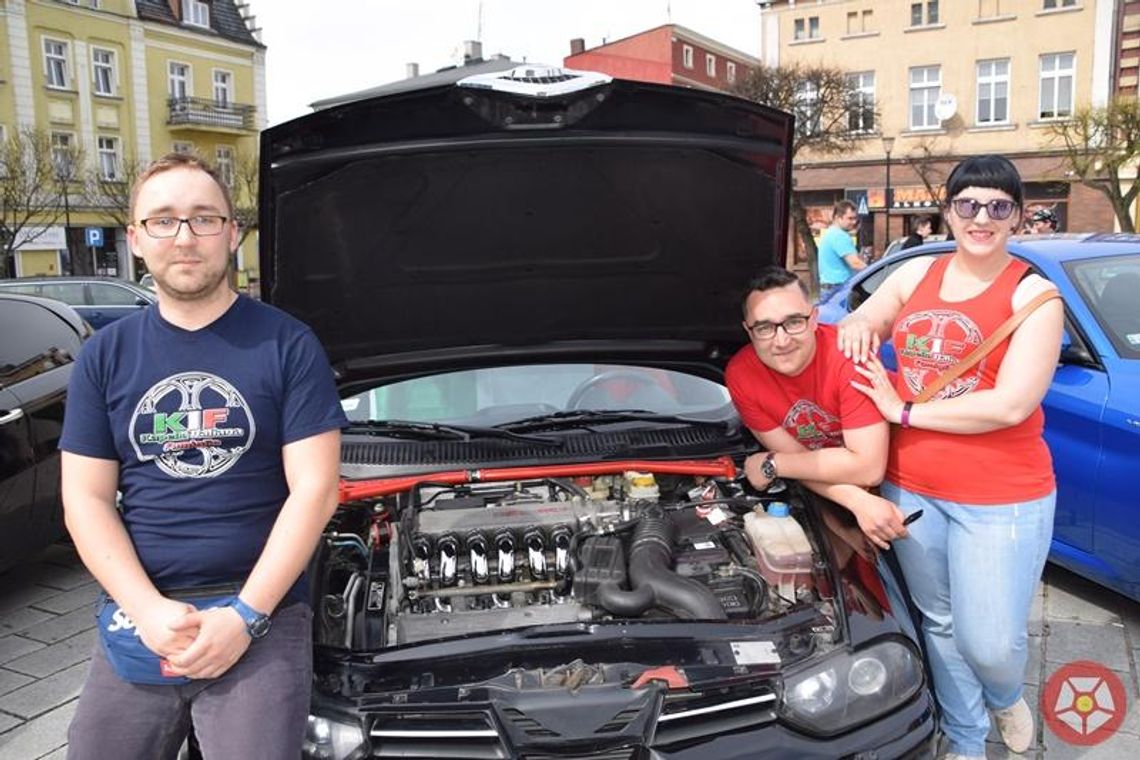 Miłośnicy Alfa Romeo rozpoczęli sezon we Wrześni (galeria, wideo)