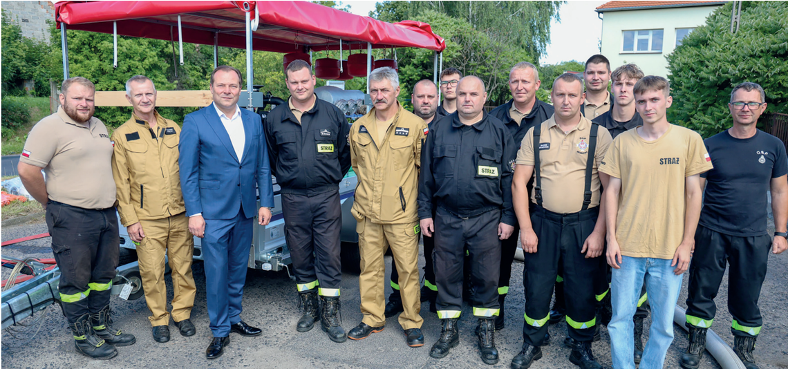 Nowy sprzęt trafił do OSP Gozdowo. Będzie przydatny przy ulewach i burzach Nowy sprzęt trafił do OSP Gozdowo. Będzie przydatny przy ulewach i burzach