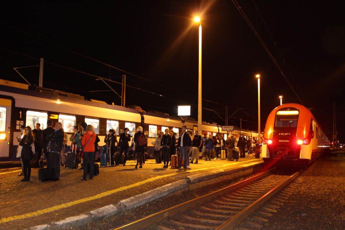 Pociągi stanęły w Podstolicach!