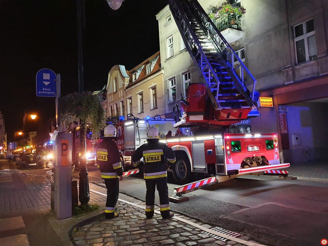 Pożar w kamienicy na Warszawskiej