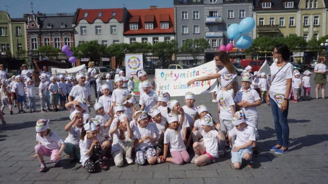 Przedszkolaki świętowały Dzień Radości (galeria/wideo)